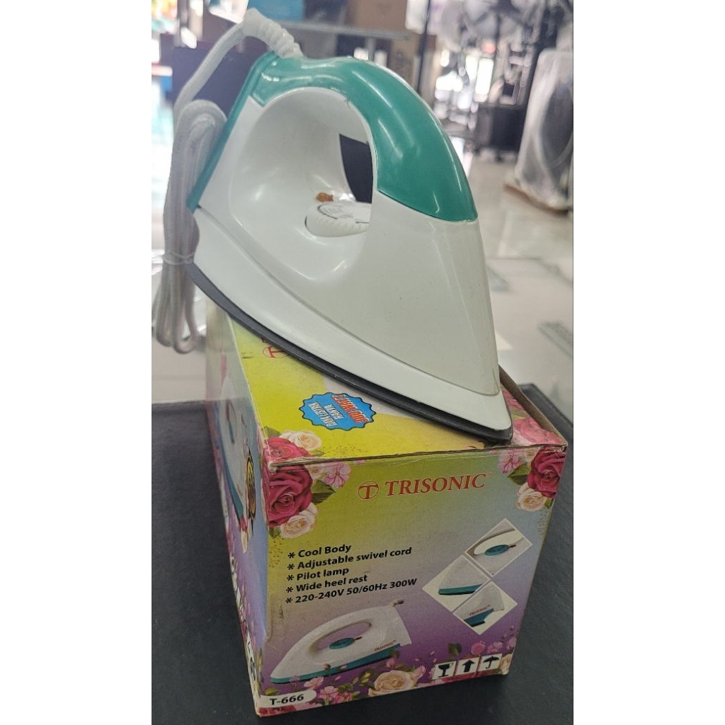 seterika trisonic t108 / seterika baju murah/ gosokan pakaian celana ub1