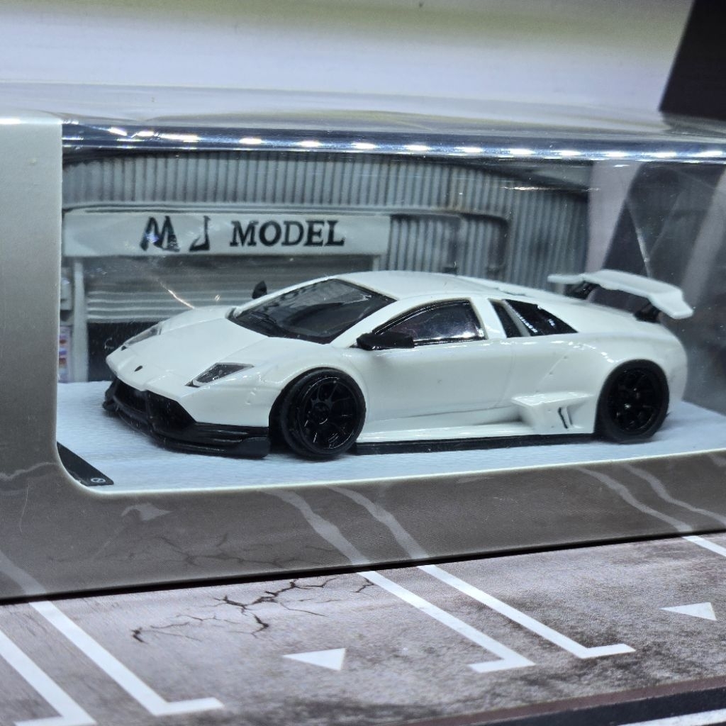MJ Model 1/64 Lamborghini Murcielago LB Performance White
