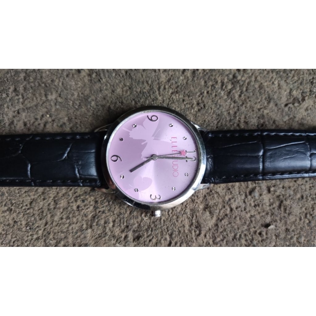 jam tangan elle studio
