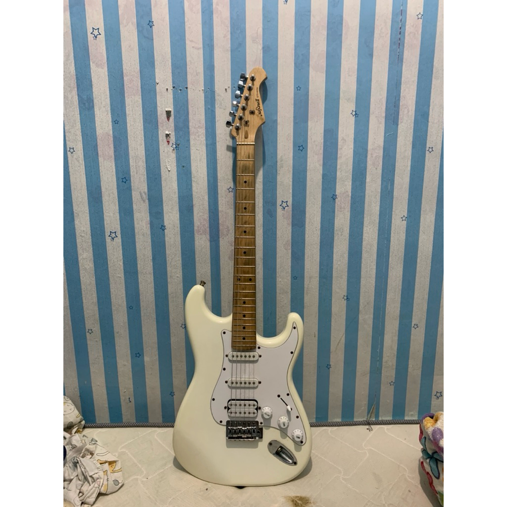 Gitar Listrik - Aria Pro II