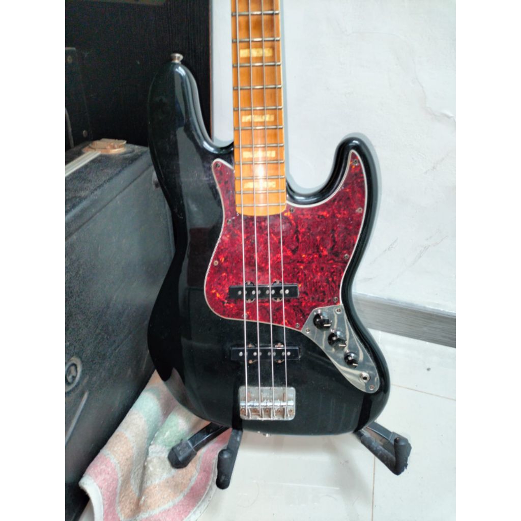 squier fender jazzbass Vintage modified