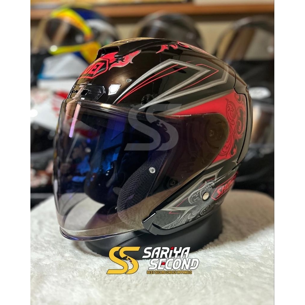 SHOEI J-Force IV Refinado T-5
Size L (59- 60 CM)