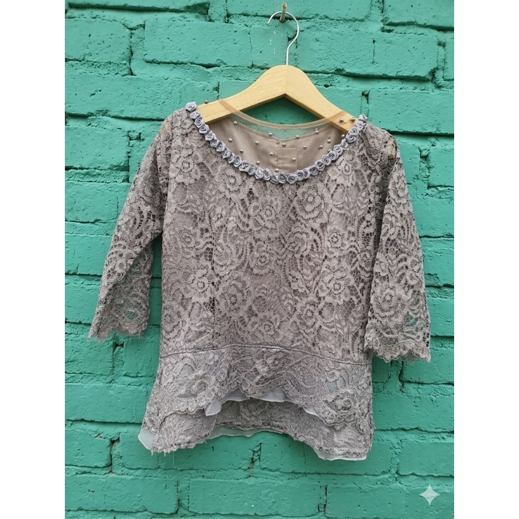 Preloved kebaya brukat anak LD 78 cm tinggi 48 cm | baju brukat anak | kebaya anak