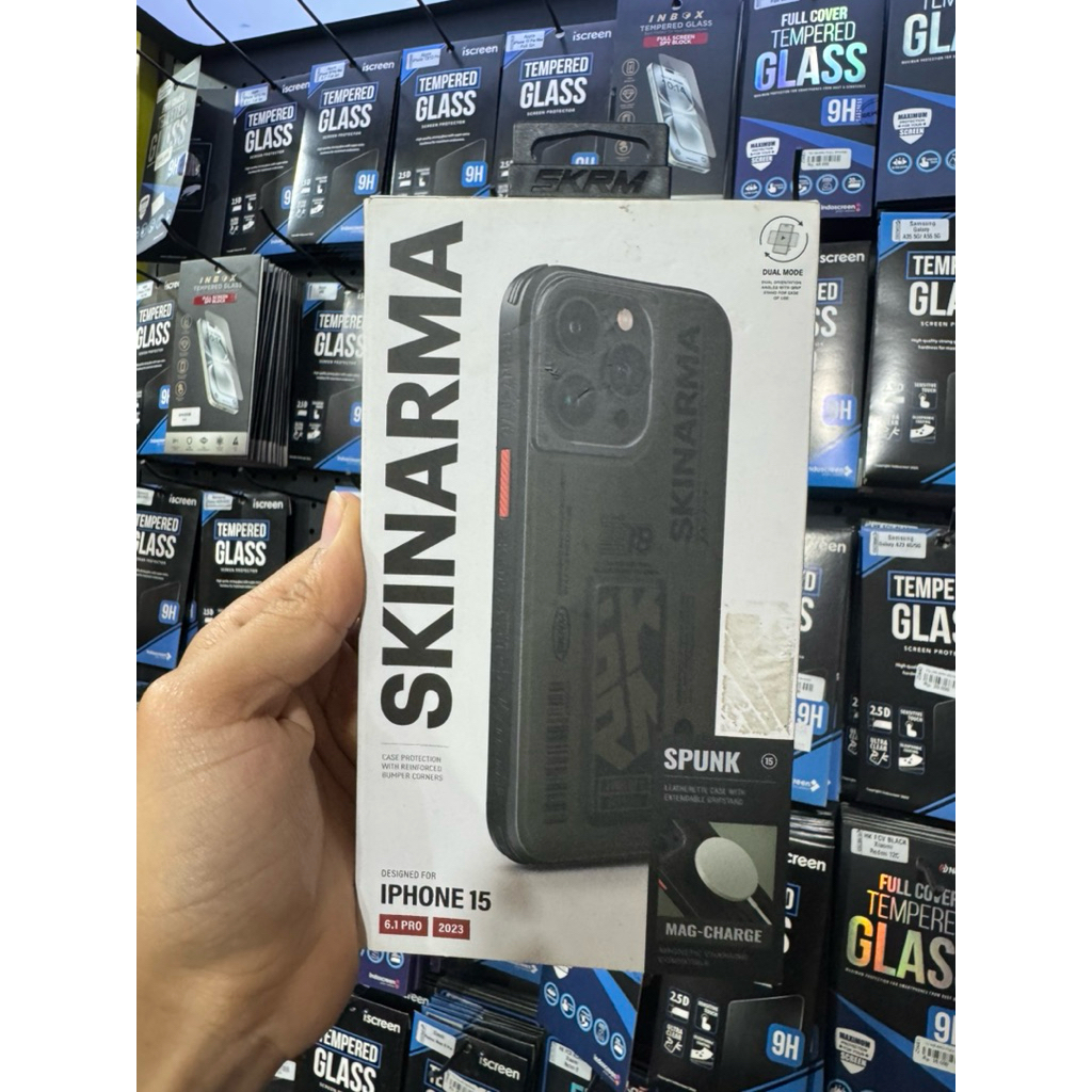 Case skinarma spunk untuk iphone 15Pro 100% Original