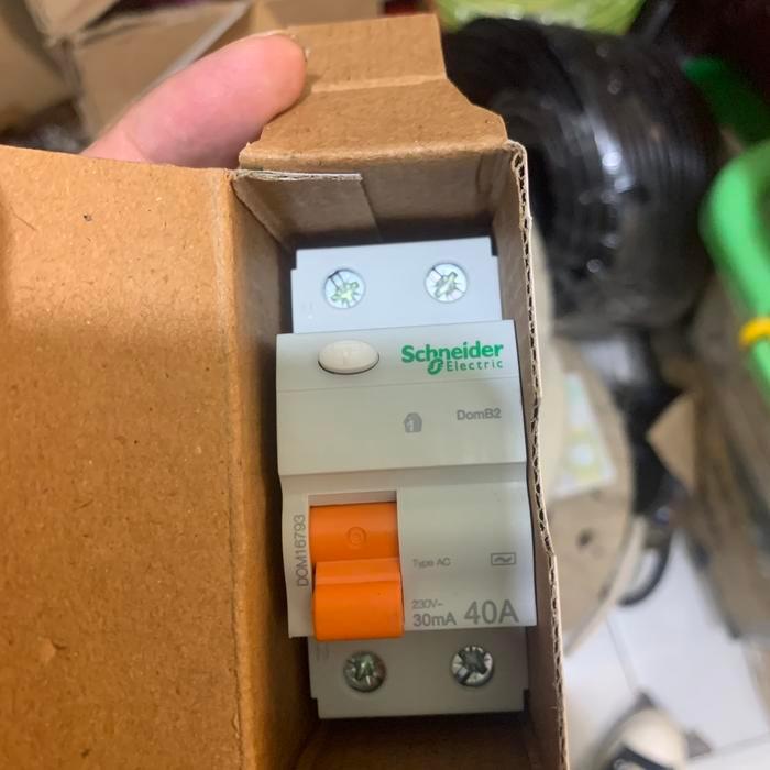Elcb rcbo domae 2p 40a 30ma schneider