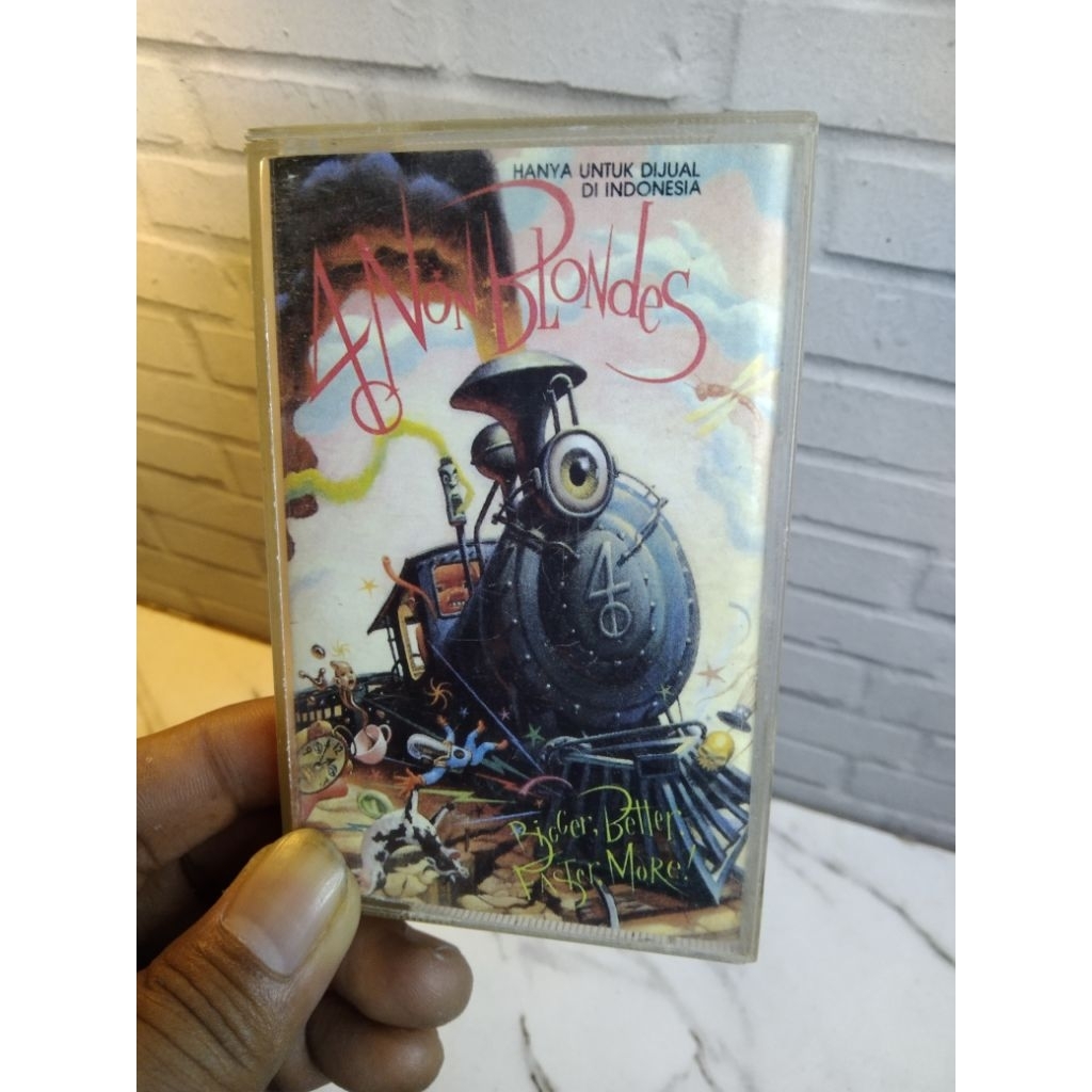 Kaset Pita 4 NON BLONDES - Bigger Better Faster More