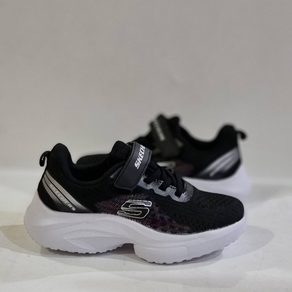 BACK TO SCHOOL SKECHERS ANAK SEKOLAH HITAM PUTIH