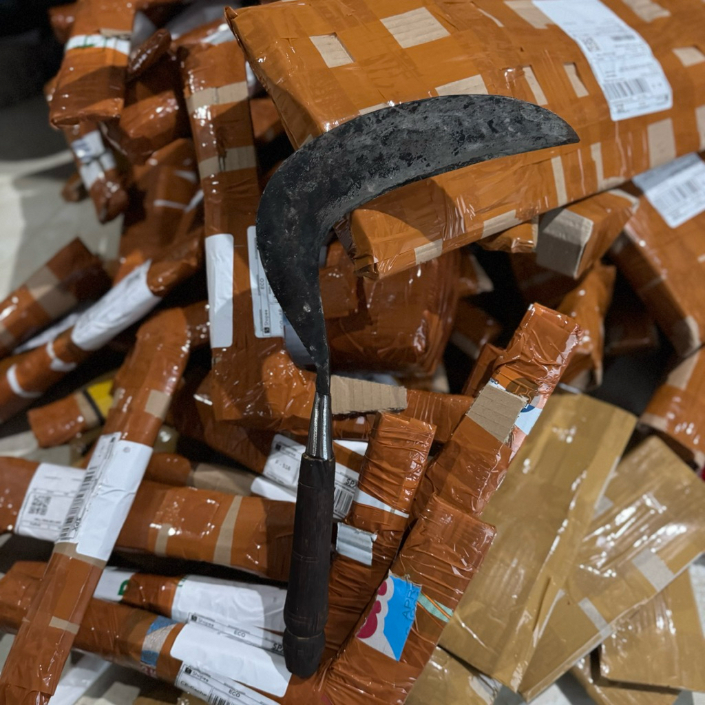 Arit Baja Tembus Alat berkebun sabit aret baja super mencari rumput