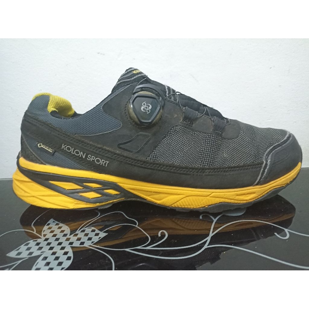 Sepatu Second Ori - Outdoor Kolon Sport Size 42,5