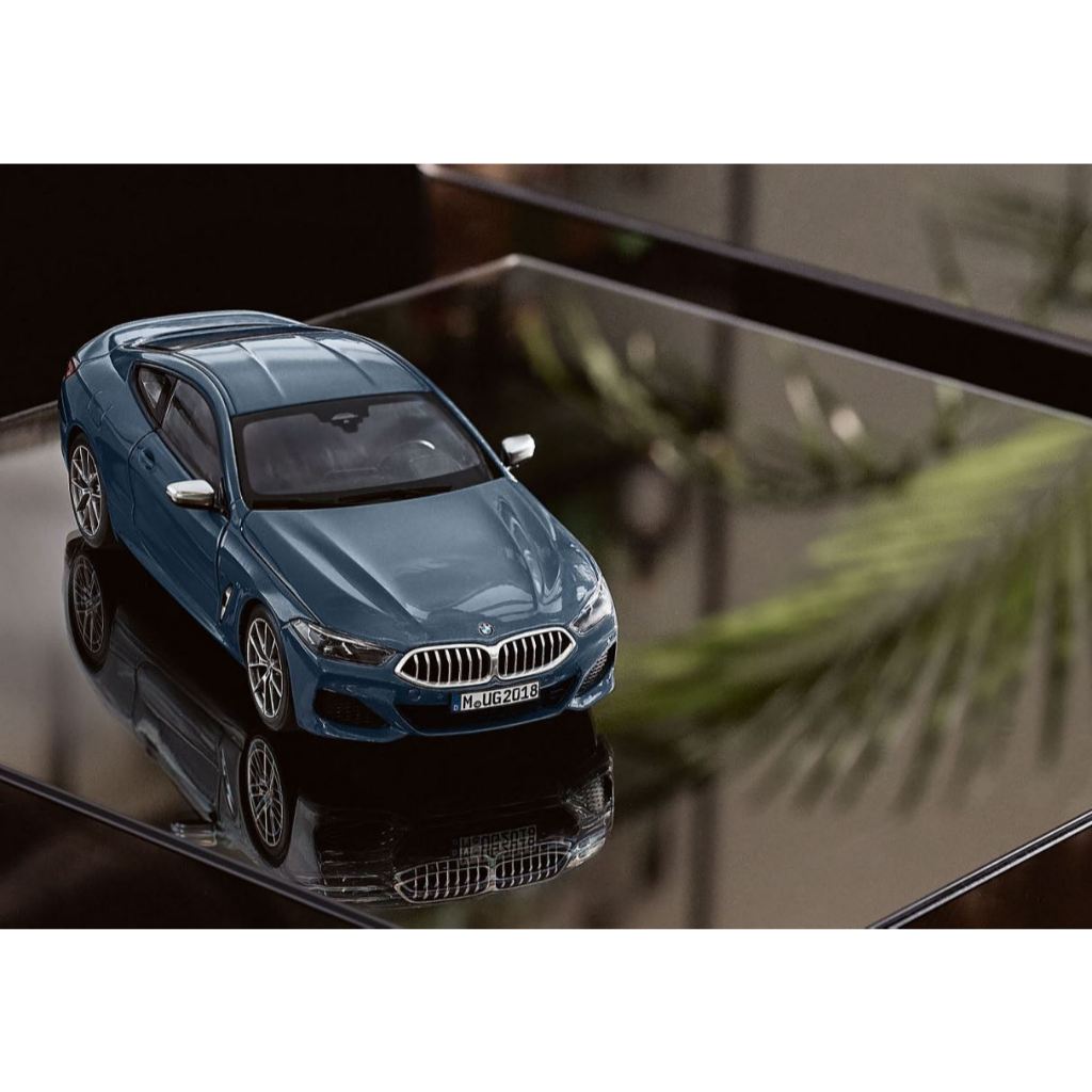 1:18 Original BMW G14 M850i 8 Series Barcelona Blue Miniatur Diecast
