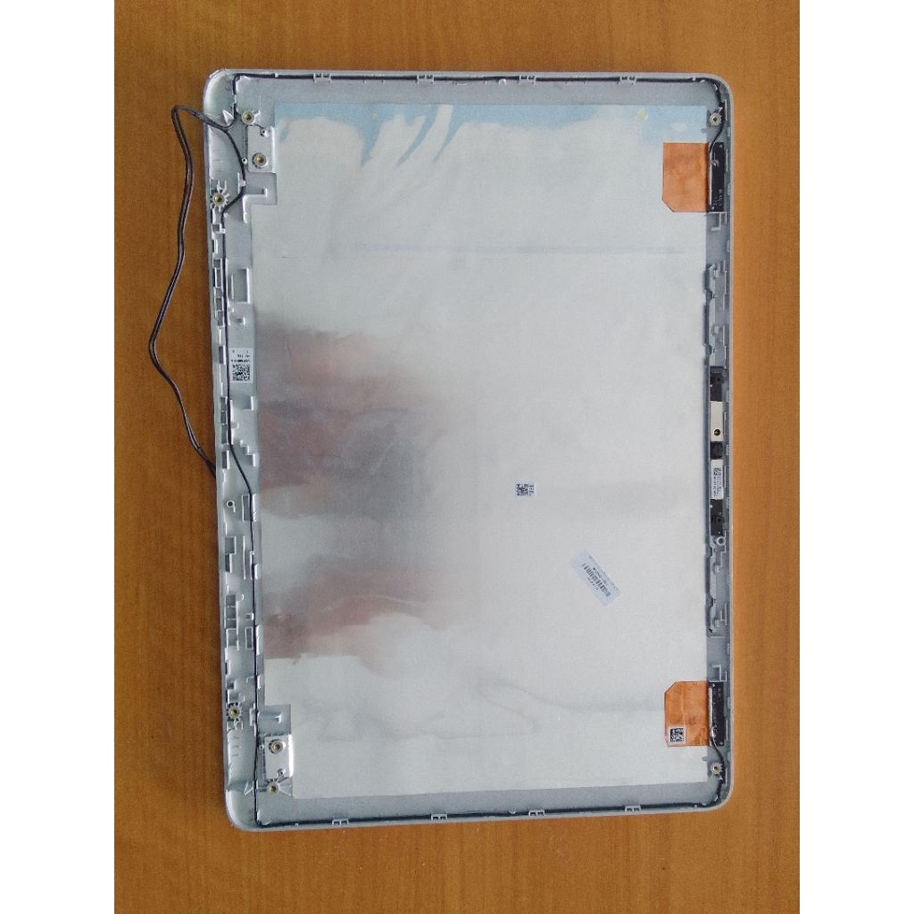 [Silver] Case belakang LCD Laptop Hp 14s-Dq Dudukan baut ori normal minus lecet sedikit seperti foto