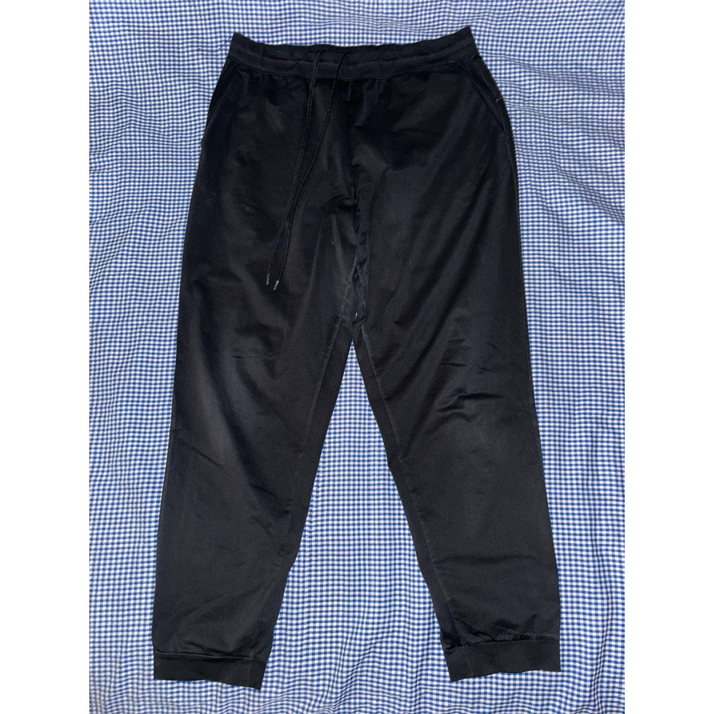 celana bahan parasut uniqlo