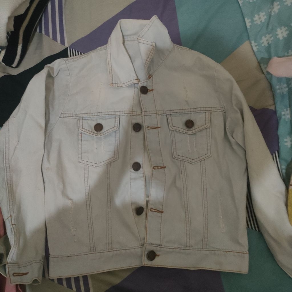 Preloved Jacket Jeans Putih Wanita