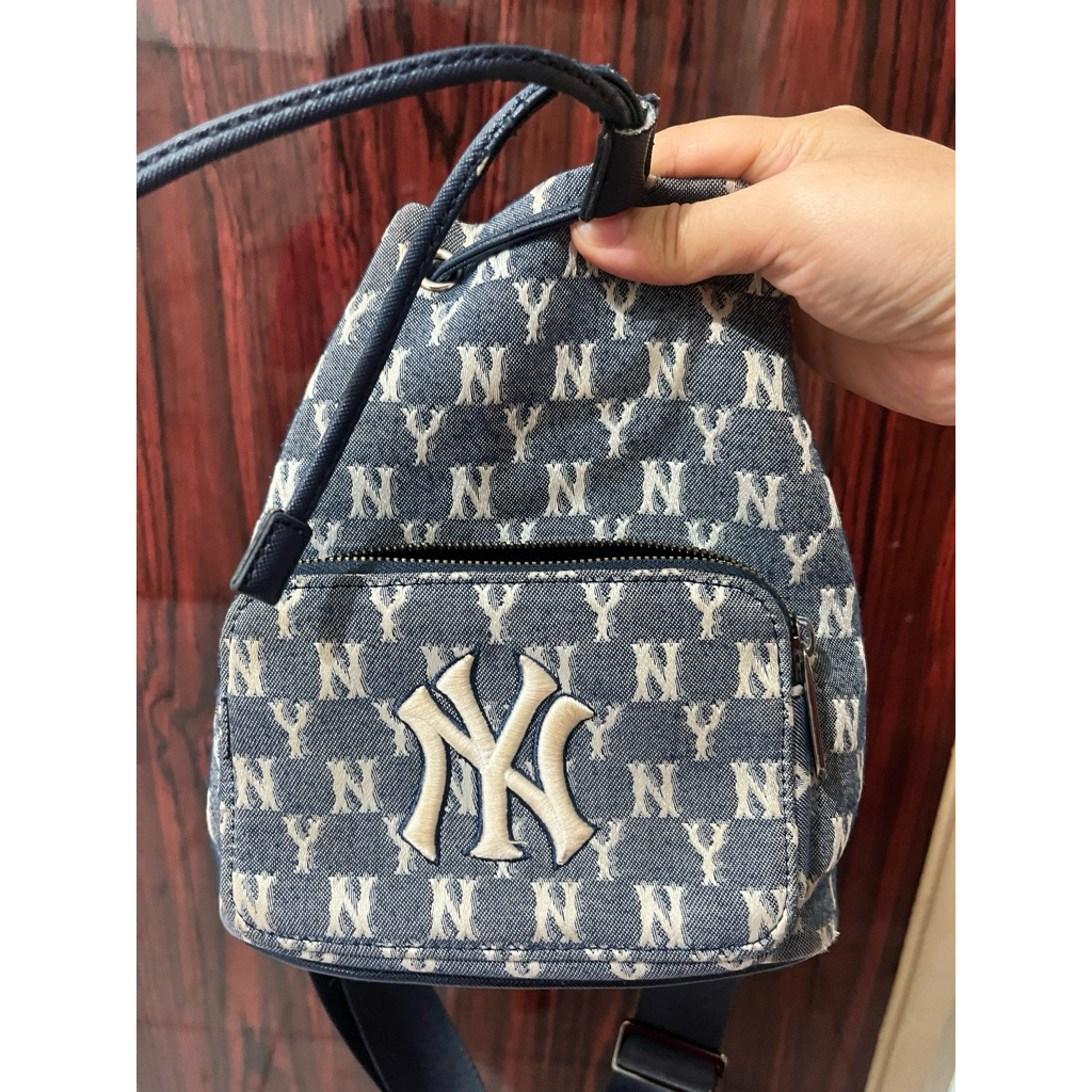 MLB bucket bag