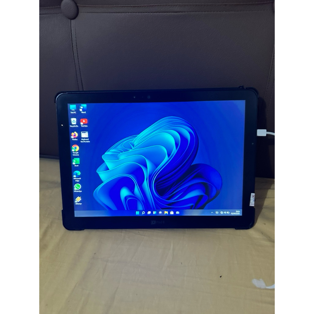Fujitsu Tablet V727 Intel Core M3 Ram 8GB Second Bekas
