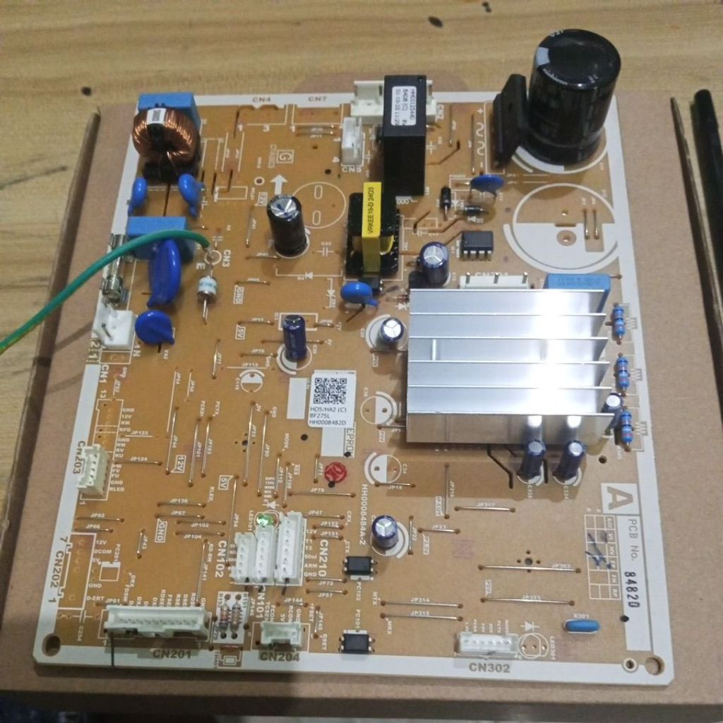 Modul PCB kulkas Hitachi Inverter. HH0008484A-2.