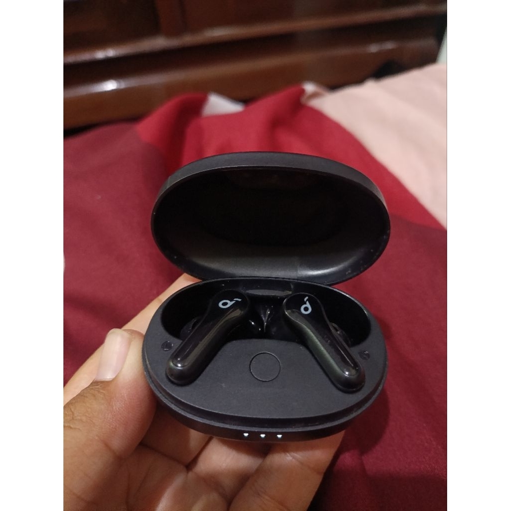 Earphone tws anker soundcore life note e