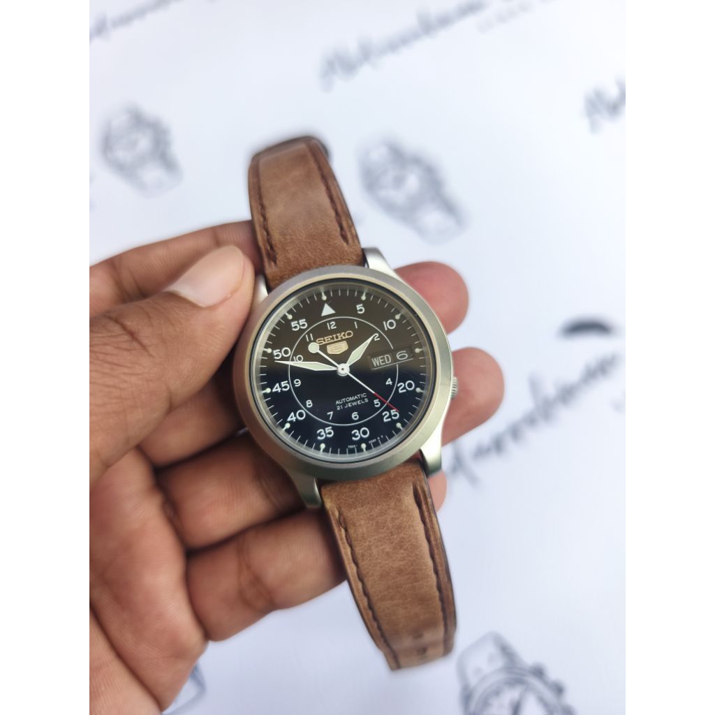 Seiko 5 SNK809 black military