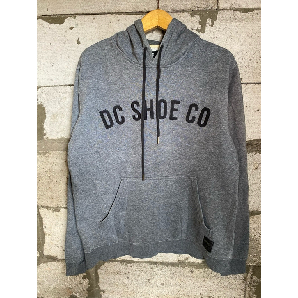 DC SHOE SCRIPT HODIE