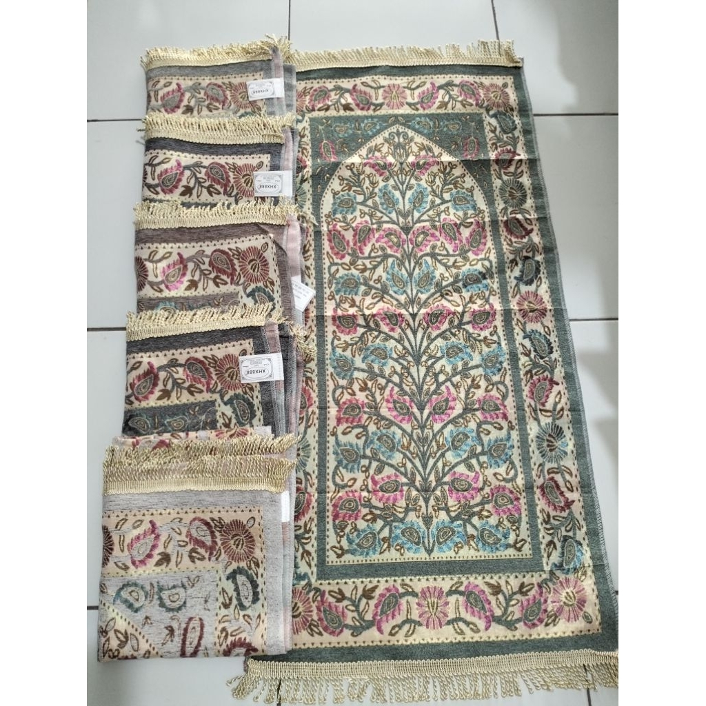 Sajadah Turki rajut ukuran sedang/Midi 52×105