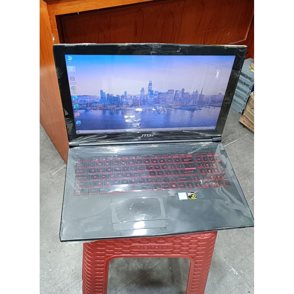 Laptop notebook msi MS-16J9 GL62M 7REX inter core i7-7700HQ ram 8Gb ssd 256Gb seken normal