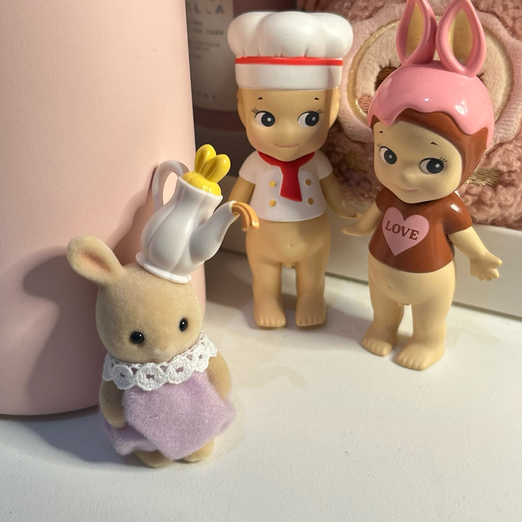 ORIGINAL sonny angel chef rare, panda rabbit hippers, gift of love, sylvanian teapot
