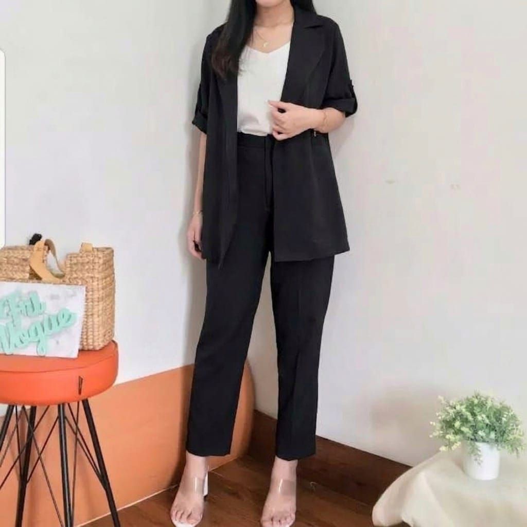 One Set Blazer Wanita Tanpa Inner Lengan Panjang (tanpa pengait lengan)
