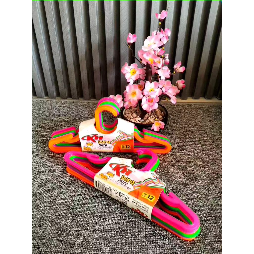 HANGER BAJU PLASTIK WARNA