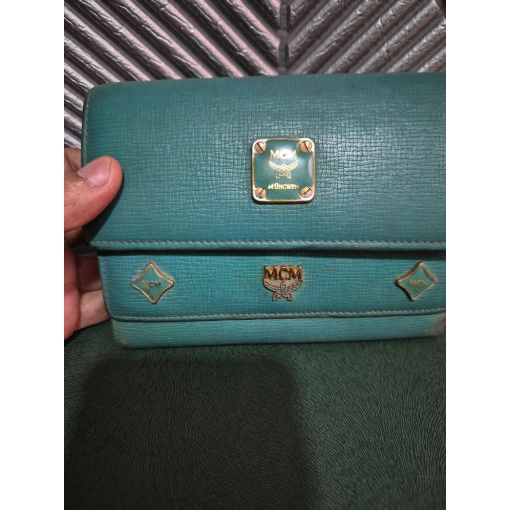 Dompet kulit lipat MCM