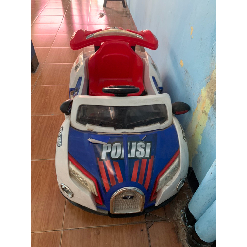 mobil police aki second