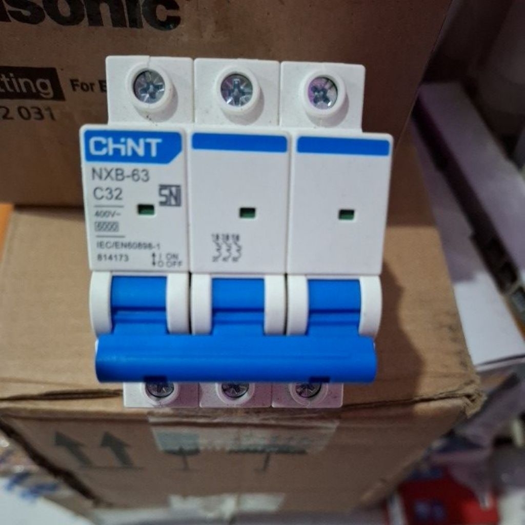 Chint NXB -63 3Phase 32A Mcb // 25A