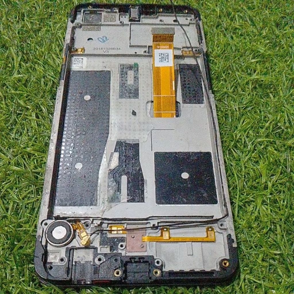 frame tengah tatakan lcd plus lcd oppo a3s gamling copotan