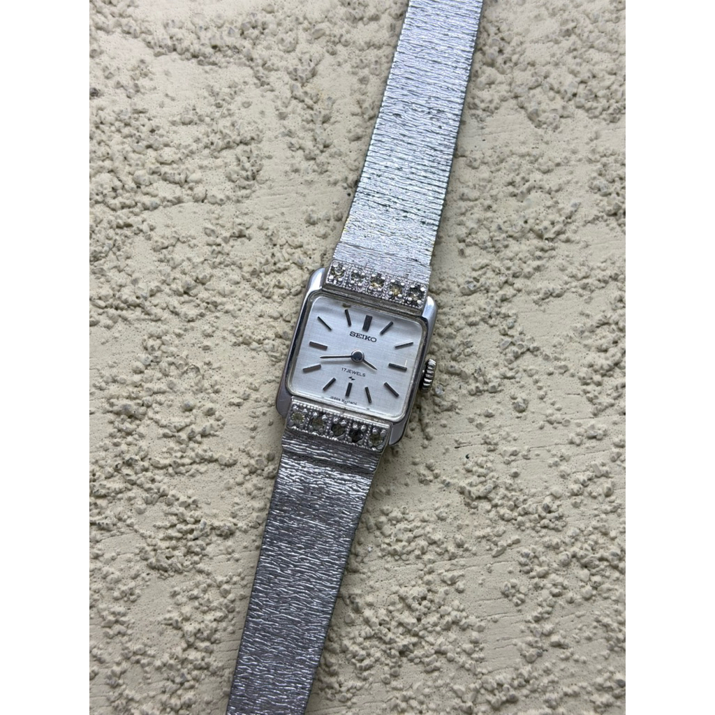 Dresswatch Jam tangan Seiko Tank Art Deco ladies Second preloved