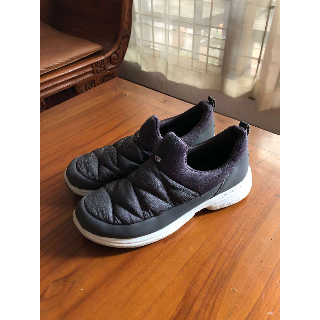 Sepatu Slip on TNF / The North Face Mulee Slip On