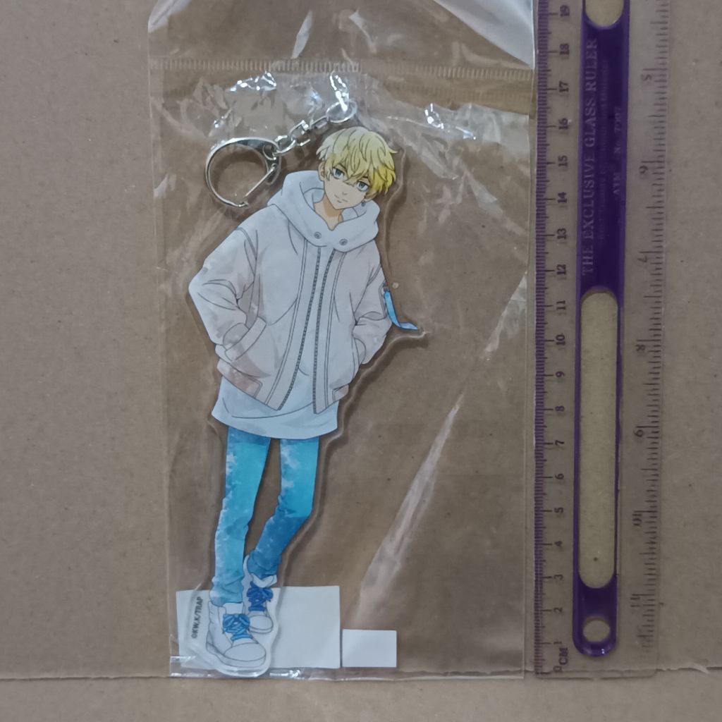 Tokyo Revengers Grande Acrylic Keychain Chifuyu Matsuno