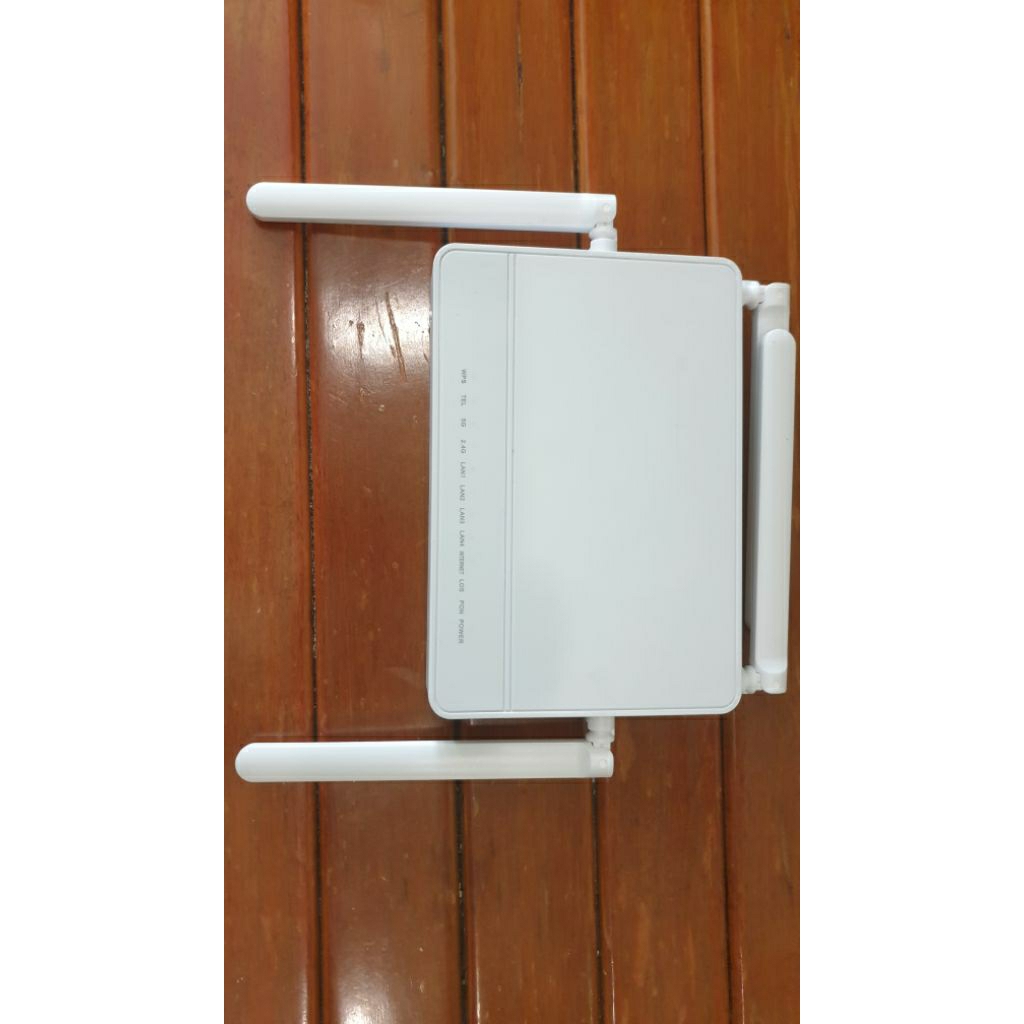 router R670L port biru