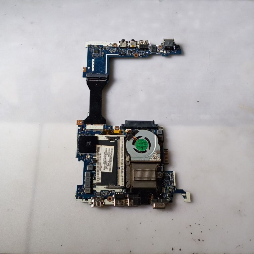 Motherboard laptop Acer Aspire one D255 Rusak
