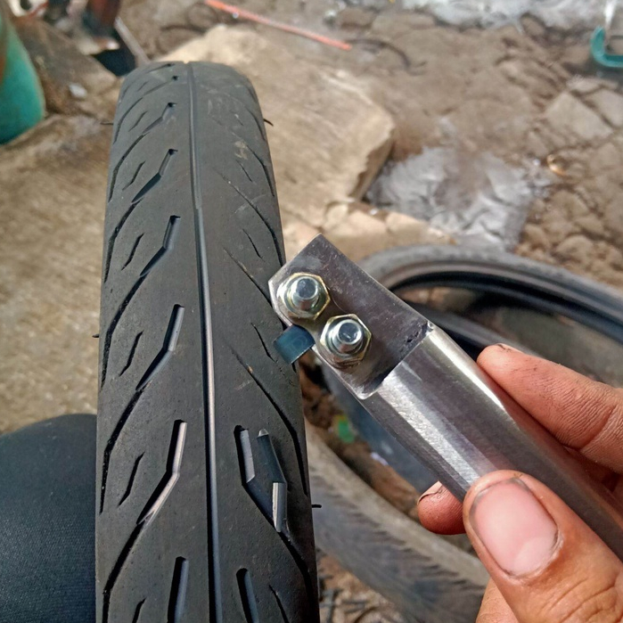 alat ukir ban ALAT MENGUKIR BAN MUDAH DAN TAJAM
