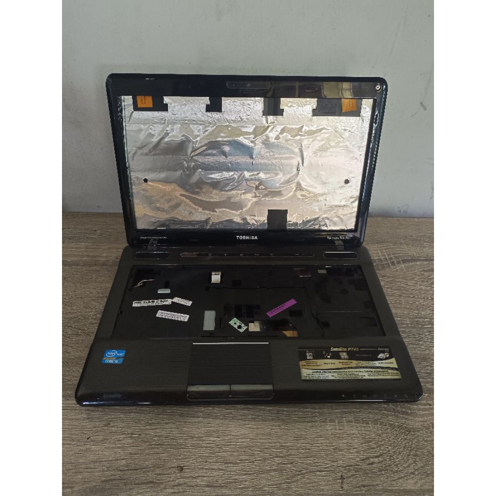 Casing Cassing Case Kesing laptop Toshiba P745 P745D