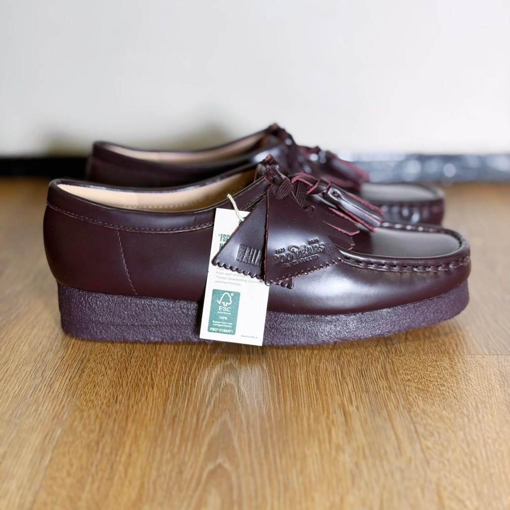 Clarks Wallabee 200 Years Ltd Purple BNIBWT Original 100%  Size : 39.5 ( 25 cm ) 41 ( 26 cm )  42 ( 