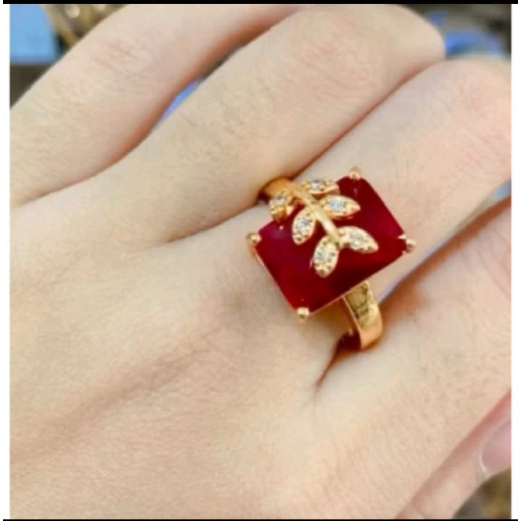 cincin koin kotak daun permata merah