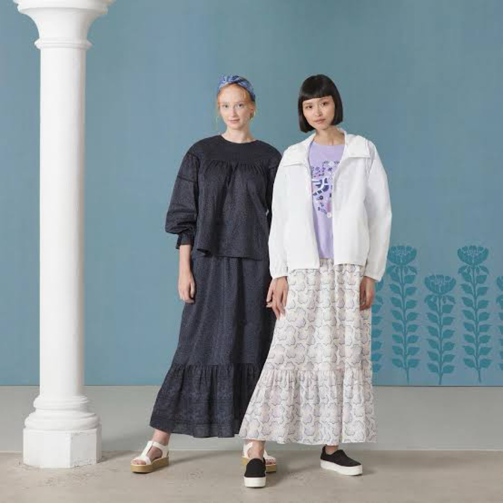 [PRELOVED] UNIQLO X ANNA SUI TIERED LONG SKIRT & BLOUSE RARE ITEM LANGKA TIMELESS NAVY