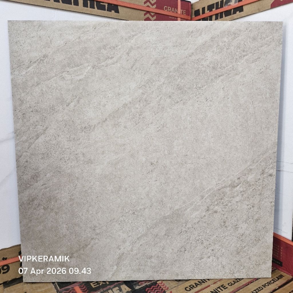 KERAMIK LANTAI CUTTING SUPER STOP PLATINUM LARSEN GREY 50X50 KW1