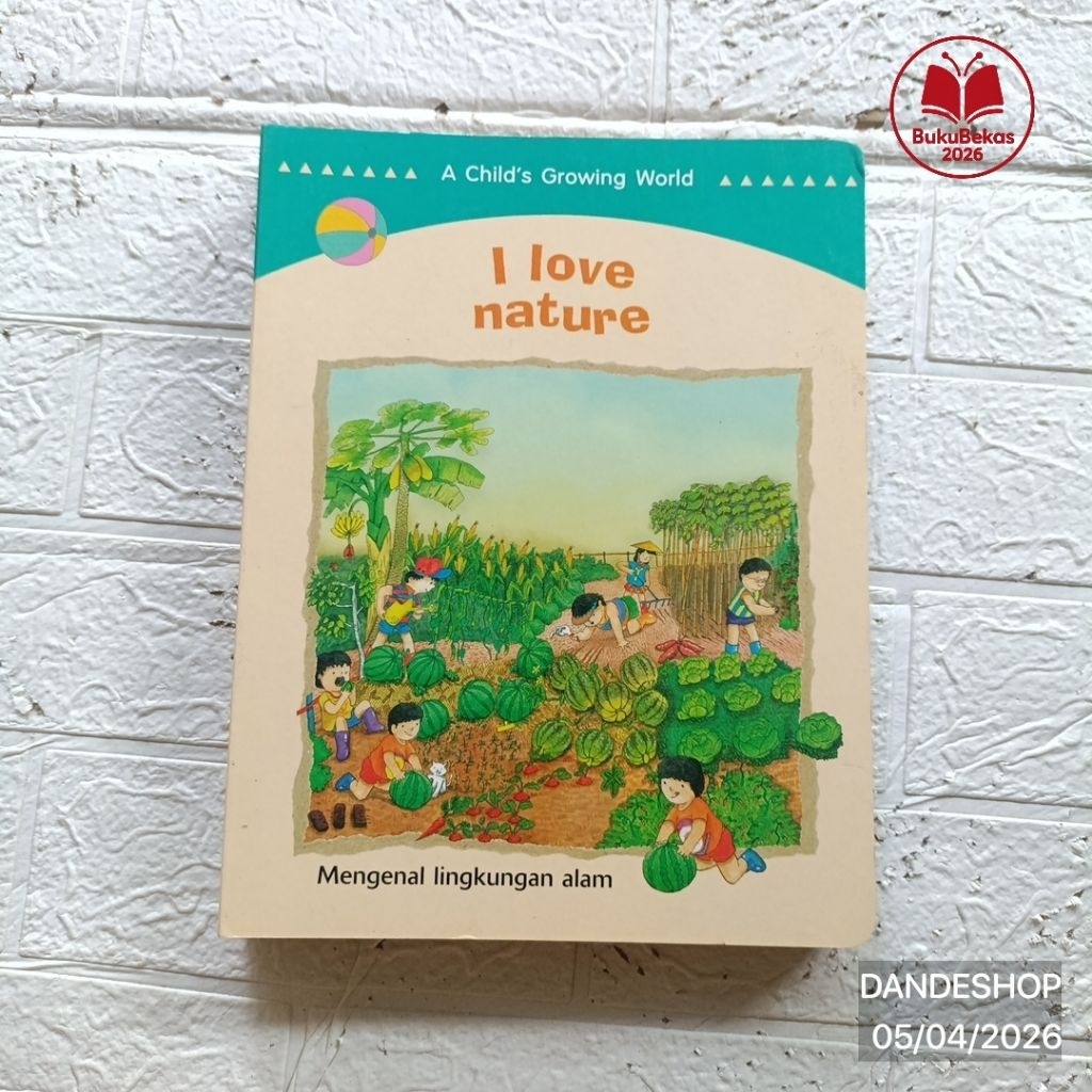 (board book) A Child's Growing World - Buku Anak Bekas Preloved
