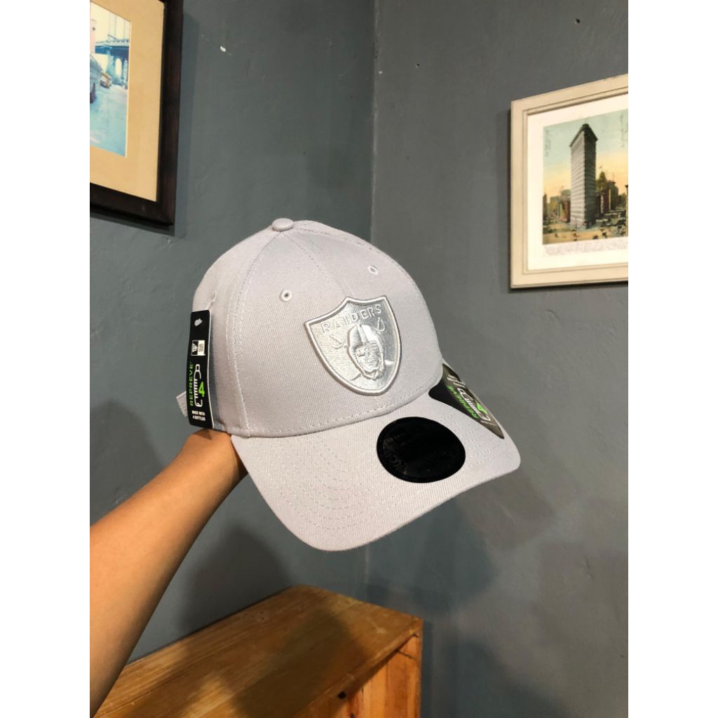Topi New Era (Baru) Murah