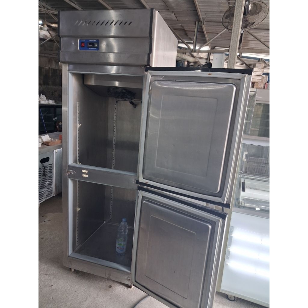 S/S UPRIGHT FREEZER STAINLESS 2 PINTU BEKAS