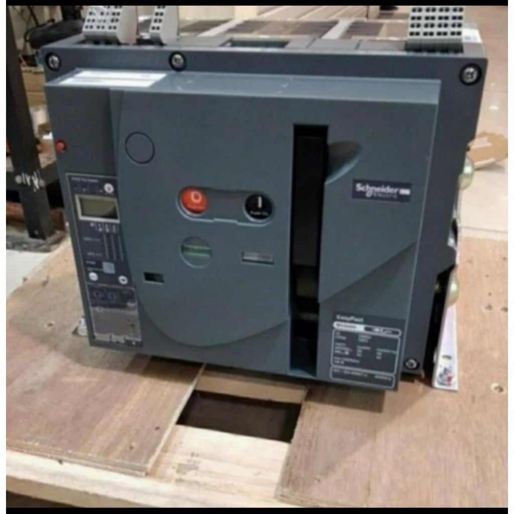 ACB SCHNEIDER 1000A NW10 3POLE ORIGINAL