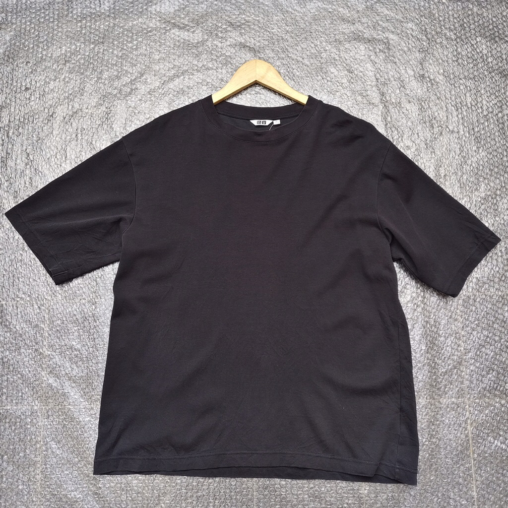Kaos Uniqlo U Airism XL Tshirt Uniqlo Airism U Cotton