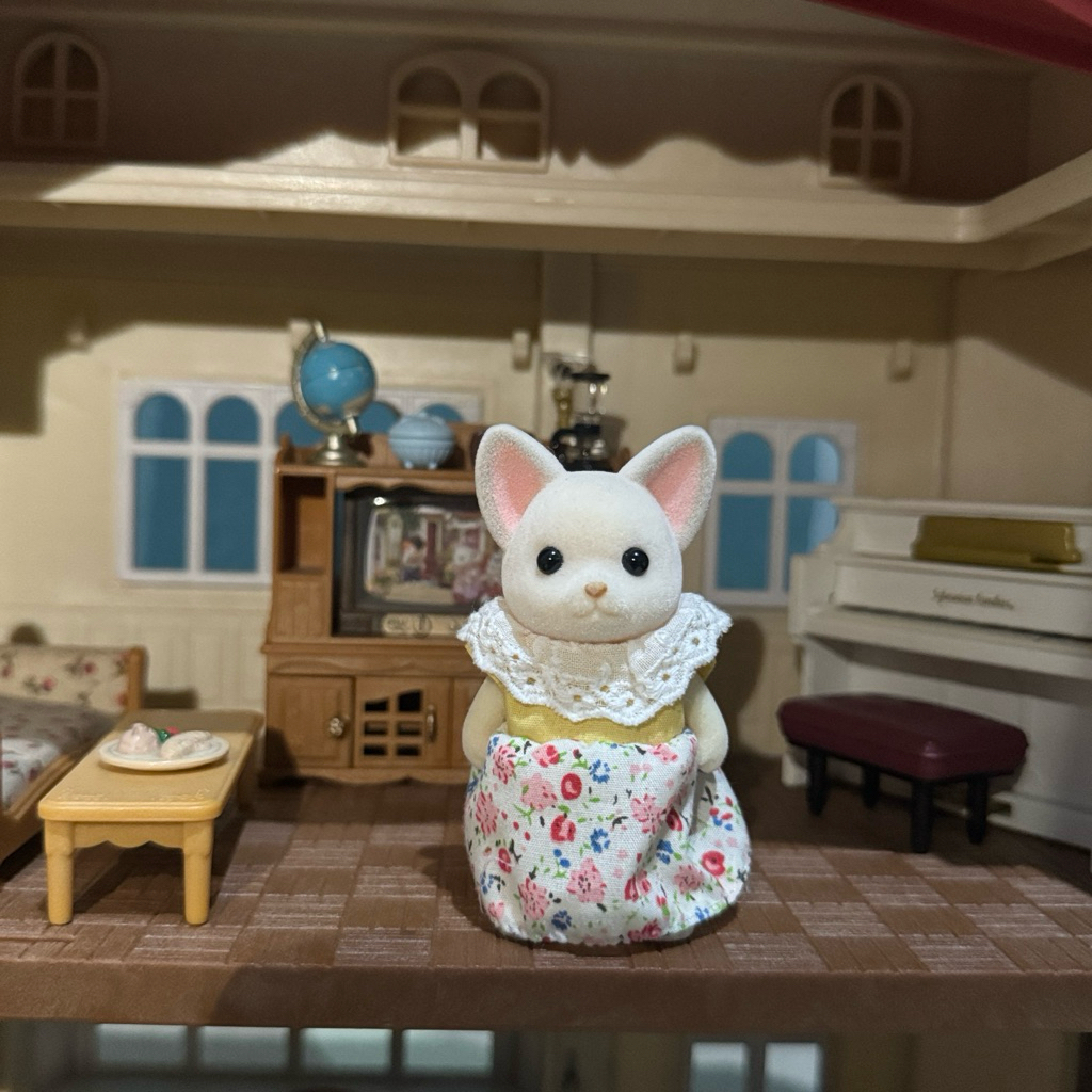 Rare Sylvanian Families Cihuahua Rare Discontinue