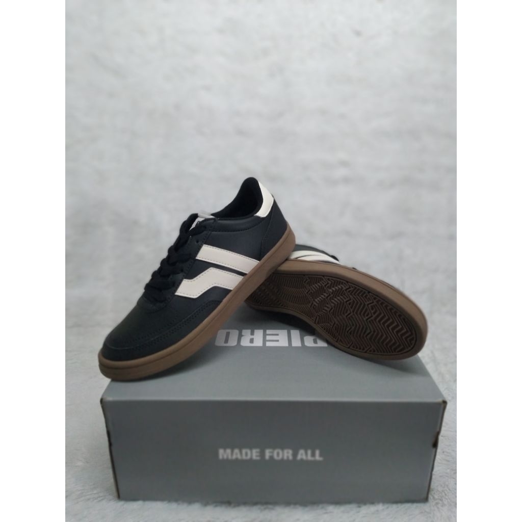 SEPATU SNEAKER PIERO COURT DERBY